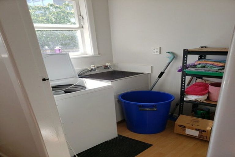 Photo of property in 17g Albert Street, Palmerston North, 4414