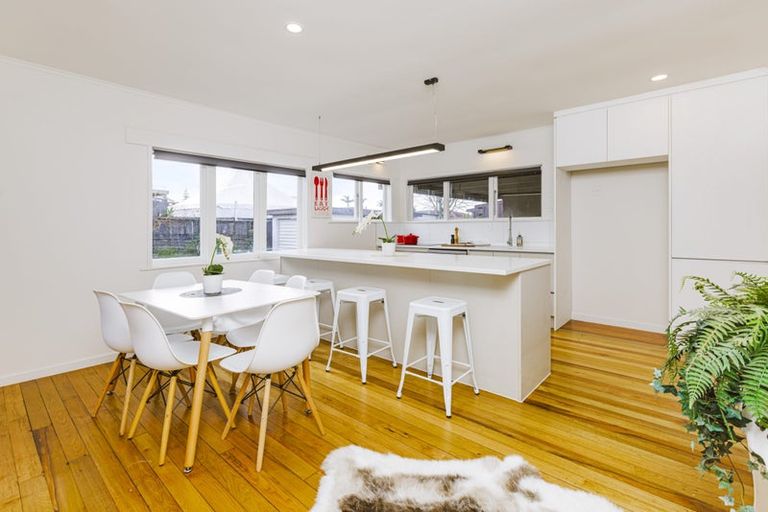 Photo of property in 1/40 Churchill Avenue, Manurewa, Auckland, 2102