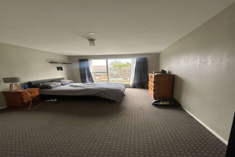 Photo of property in 2/23 Branksome Place, Parklands, Christchurch, 8083