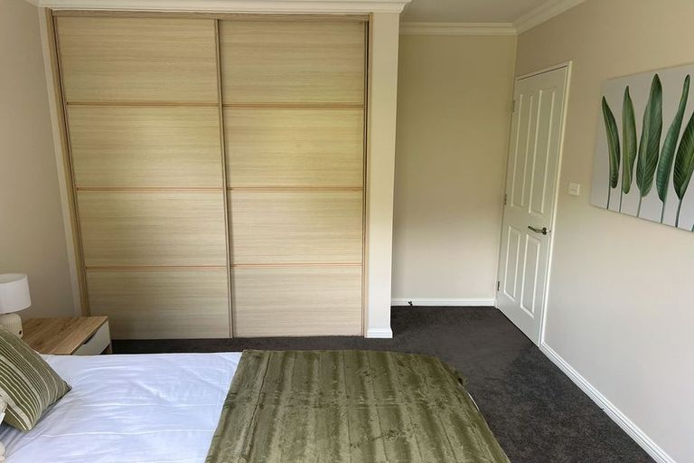 Photo of property in 88 San Marino Drive West, Henderson, Auckland, 0612