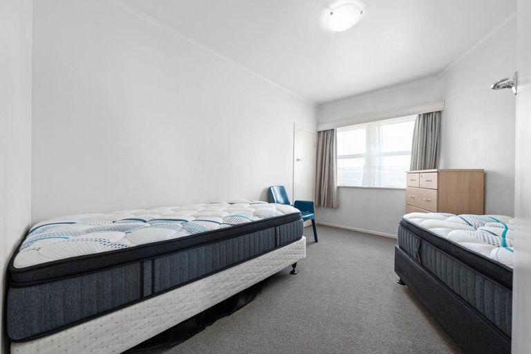 Photo of property in 674 Pakuranga Road, Howick, Auckland, 2010