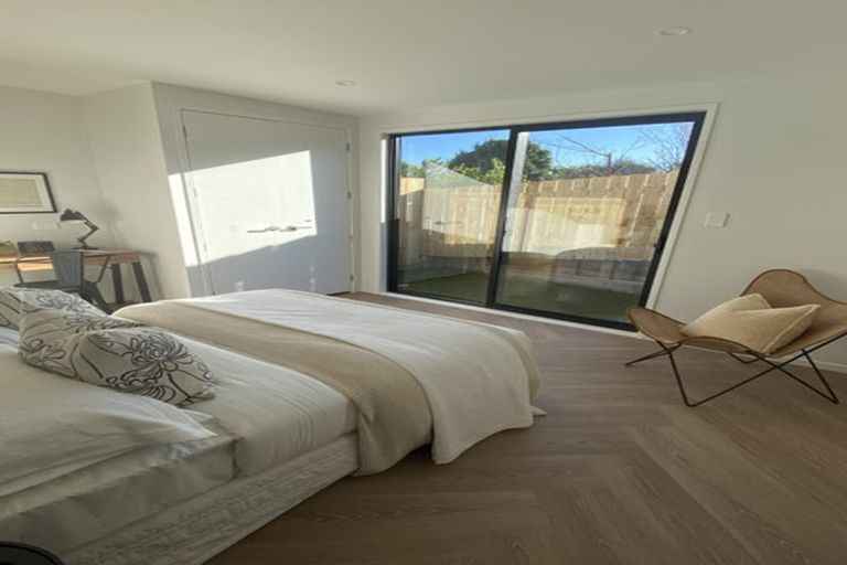 Photo of property in 2/11 Lewis Road, Pakuranga, Auckland, 2010