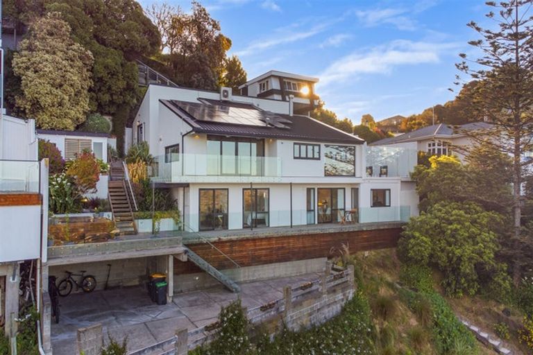 Photo of property in 21 Whareora Terrace, Cashmere, Christchurch, 8022