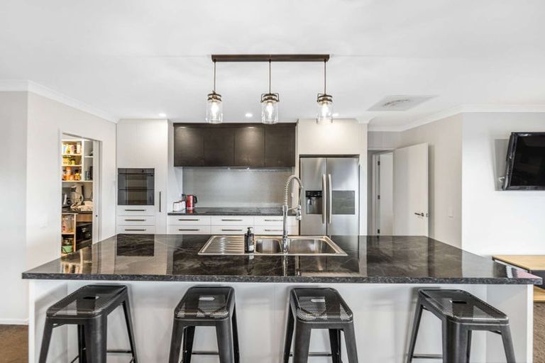 Photo of property in 62 Tiritiri Moana Drive, Pegasus, 7612