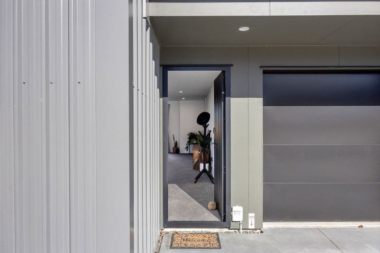 Photo of property in 15 Jacks Landing Drive, Hamilton Lake, Hamilton, 3204