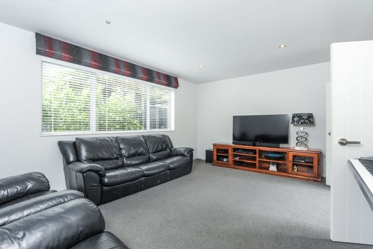 Photo of property in 20e Konini Road, Titirangi, Auckland, 0604