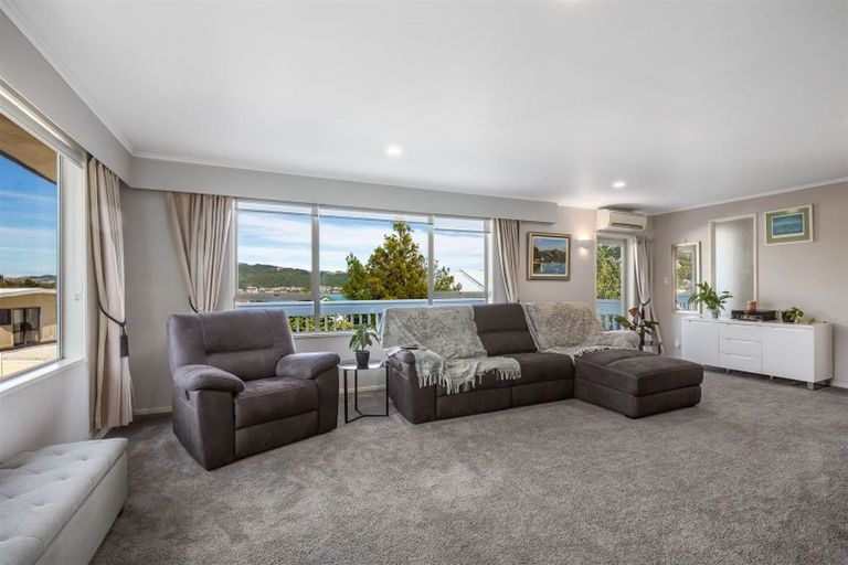 Photo of property in 3 Spey Place, Papakowhai, Porirua, 5024