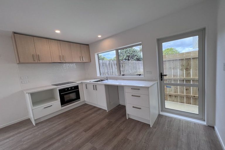 Photo of property in 9 Sheralee Place, Bucklands Beach, Auckland, 2014