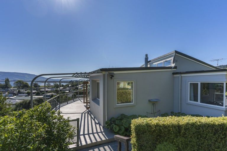 Photo of property in 19 Sandown Street, Waihola, Milton, 9073