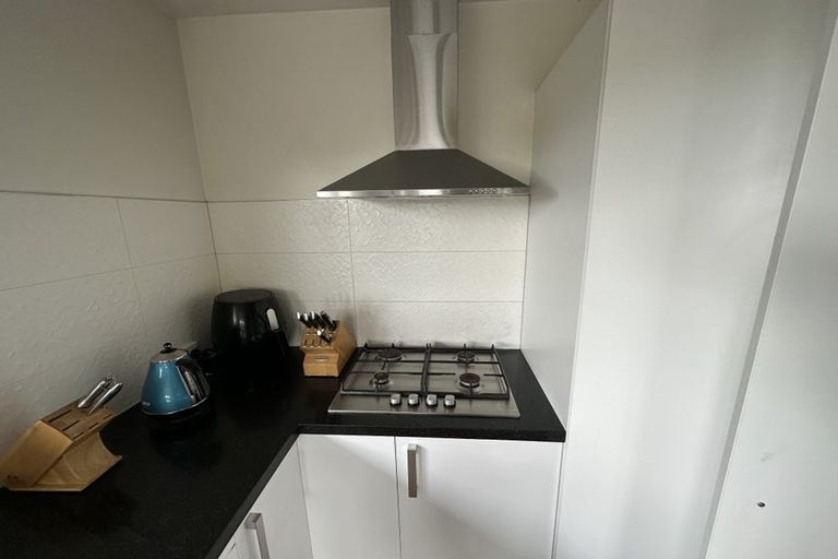 Photo of property in 158 Carlisle Road, Northcross, Auckland, 0632