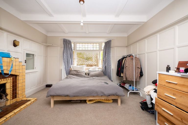 Photo of property in 1 Elm Row, Dunedin Central, Dunedin, 9016