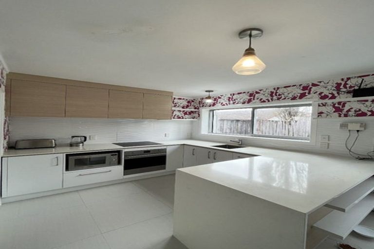 Photo of property in 1/8 Wood Street, Papakura, 2110