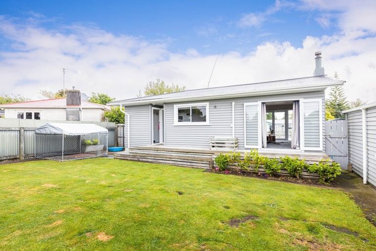 Photo of property in 327 Frankley Road, Ferndale, New Plymouth, 4310