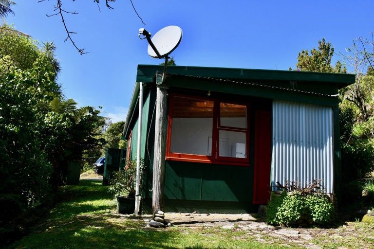 Photo of property in 6 Arapito Road, Karamea, 7893