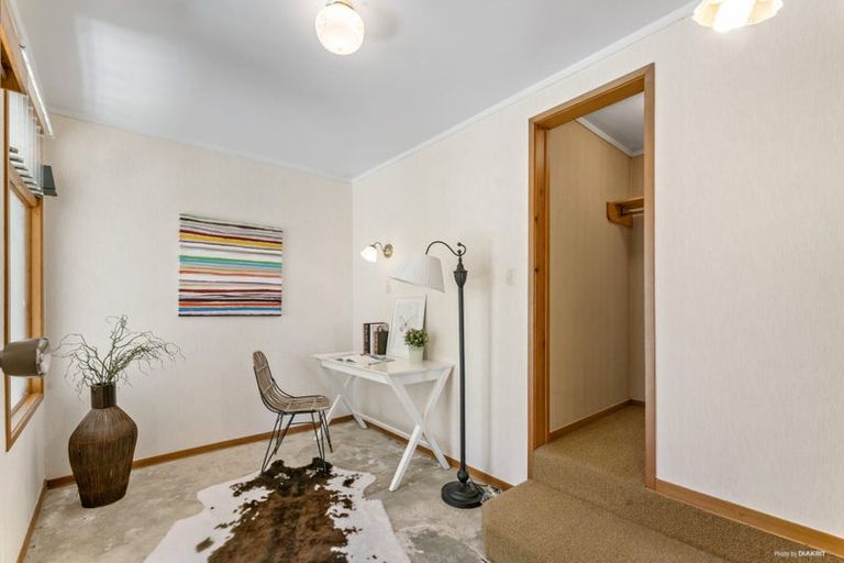 Photo of property in 112 Bleakhouse Road, Mellons Bay, Auckland, 2014