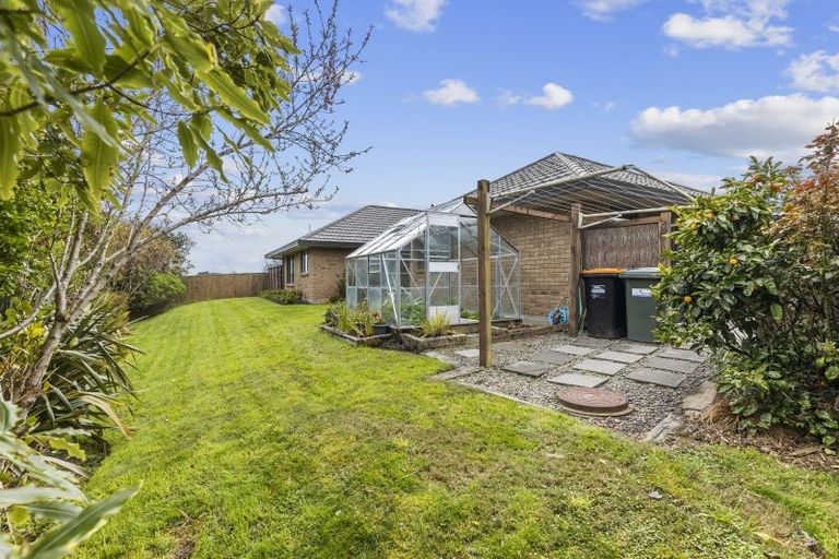 Photo of property in 29 Johnstone Drive, Fitzherbert, Palmerston North, 4410