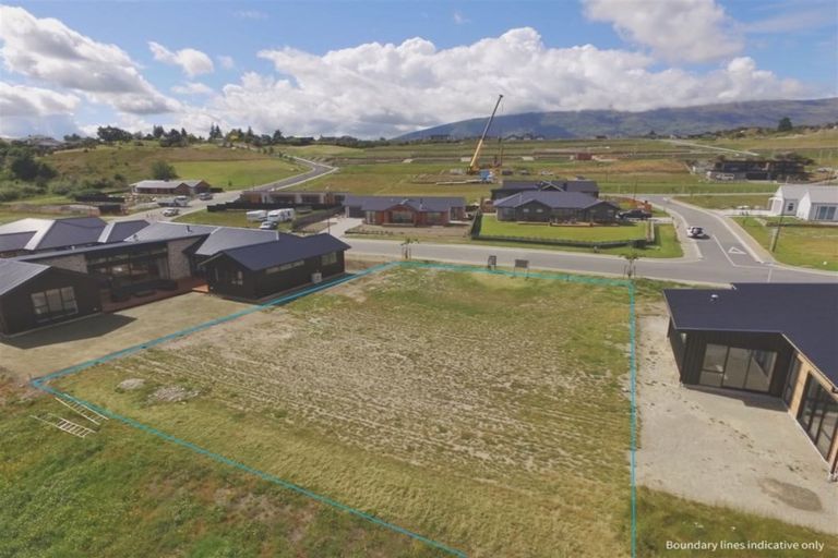 Photo of property in 11 Sapphire Spring Rise, Wanaka, 9305