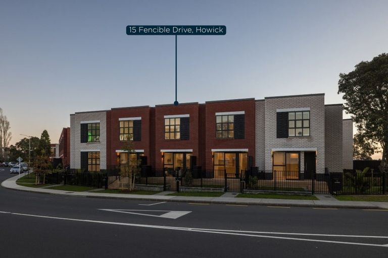 Photo of property in 15 Fencible Drive, Howick, Auckland, 2014