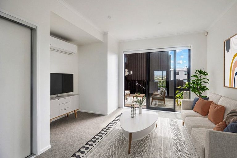 Photo of property in 4/1 Scott Road, Hobsonville, Auckland, 0616