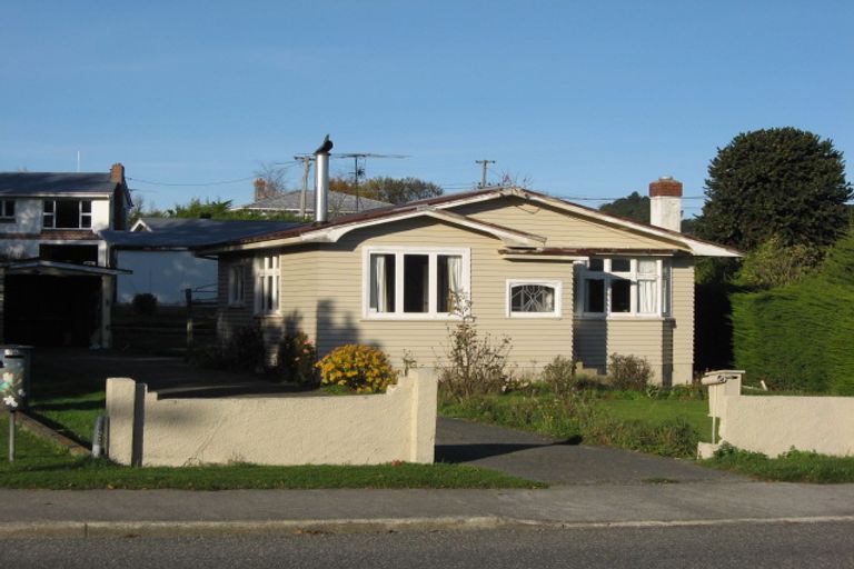 Photo of property in 27 Wentworth Street, East Gore, Gore, 9710