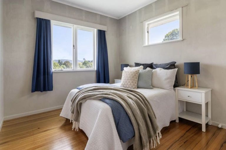 Photo of property in 133 Vodanovich Road, Te Atatu South, Auckland, 0610