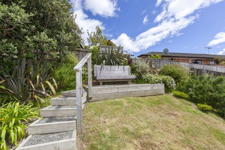 Photo of property in 10 Sams Way, Raumati South, Paraparaumu, 5032