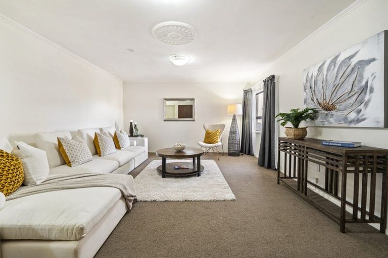 Photo of property in 2/39 Stanley Avenue, Milford, Auckland, 0620