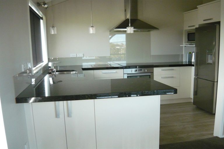 Photo of property in 1/39 Killarney Avenue, Torbay, Auckland, 0630