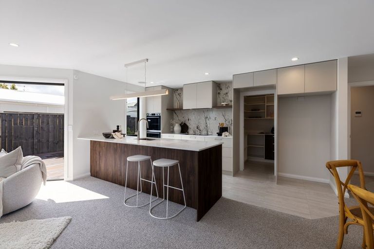 Photo of property in 7 Samuel Place, Terrace End, Palmerston North, 4410