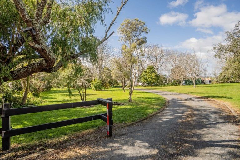 Photo of property in 2/1327 Alfriston Road, Alfriston, Manurewa, 2576