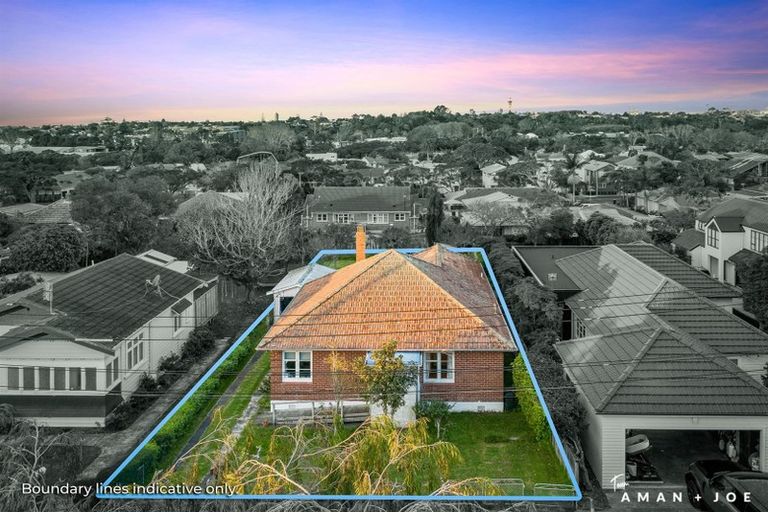 Photo of property in 51 Moa Road, Point Chevalier, Auckland, 1022