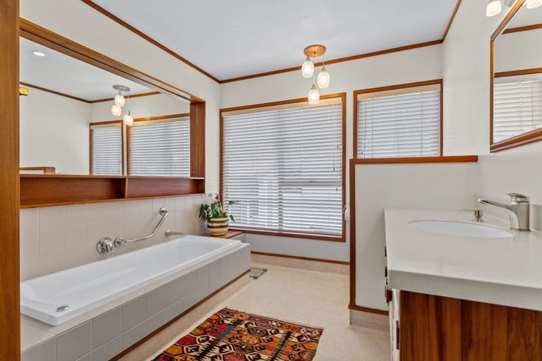 Photo of property in 1/41 Hauraki Road, Hauraki, Auckland, 0622