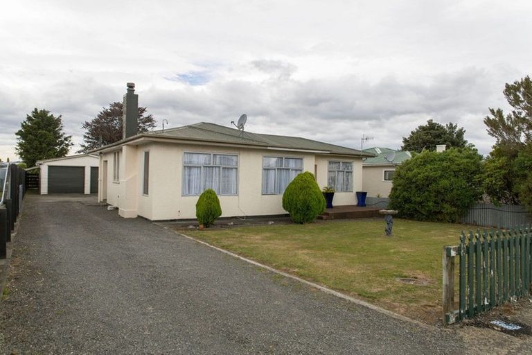 Photo of property in 17 Miller Street, Dannevirke, 4930