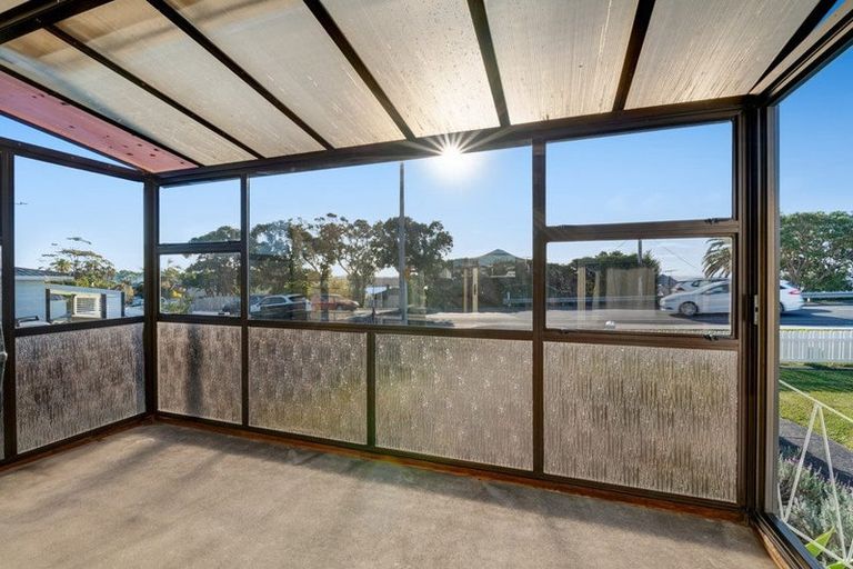 Photo of property in 2/941 Whangaparaoa Road, Manly, Whangaparaoa, 0930