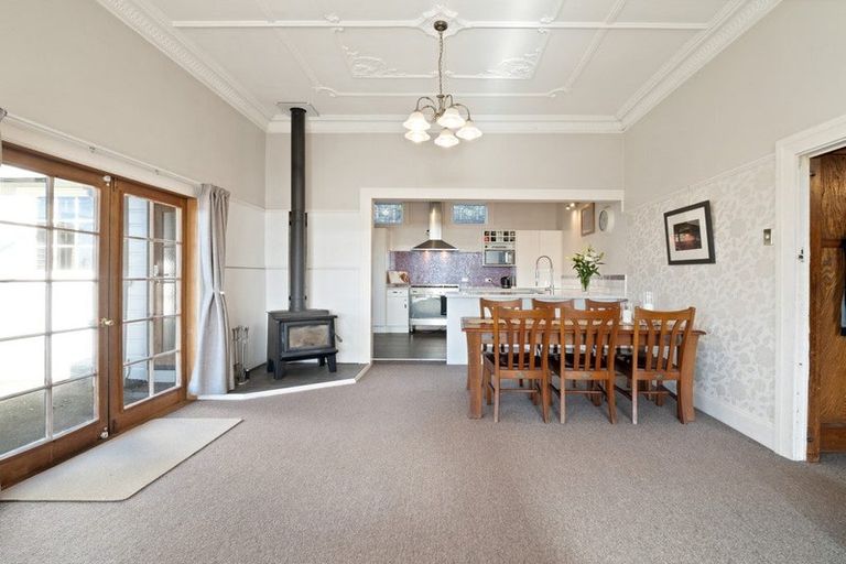 Photo of property in 70 Easther Crescent, Kew, Dunedin, 9012