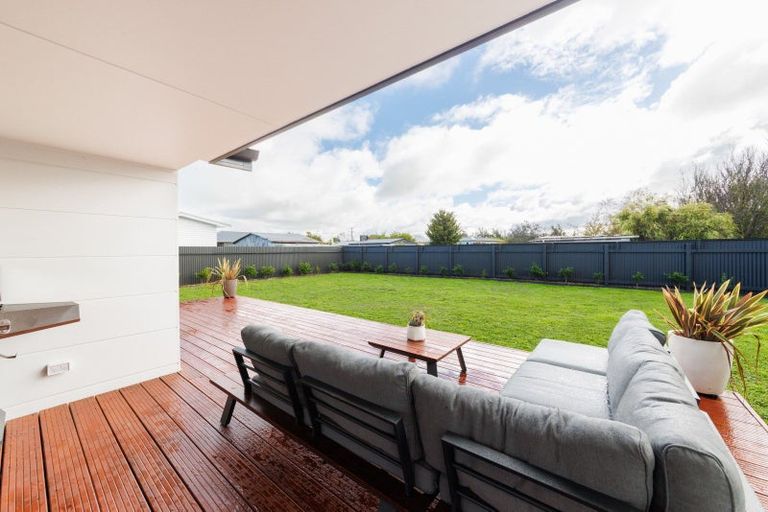 Photo of property in 7b Terrace Street, Marton, 4710