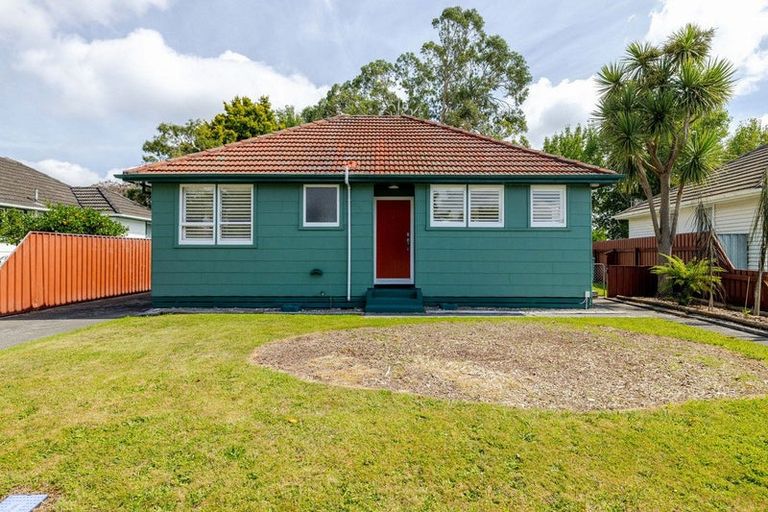 Photo of property in 23 Tilbury Avenue, Hokowhitu, Palmerston North, 4410