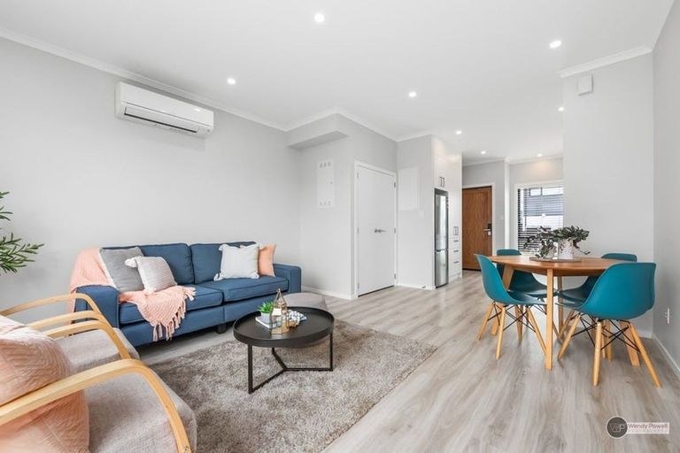 Photo of property in 15 Balmerino Lane, Wallaceville, Upper Hutt, 5018