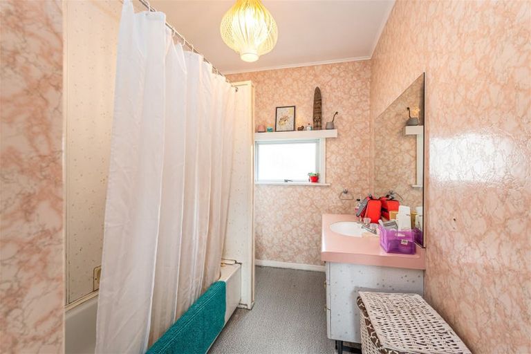 Photo of property in 49 Arnold Street, Sumner, Christchurch, 8081