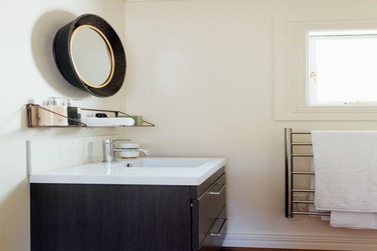 Photo of property in 8b Eighth Avenue, Tauranga, 3110