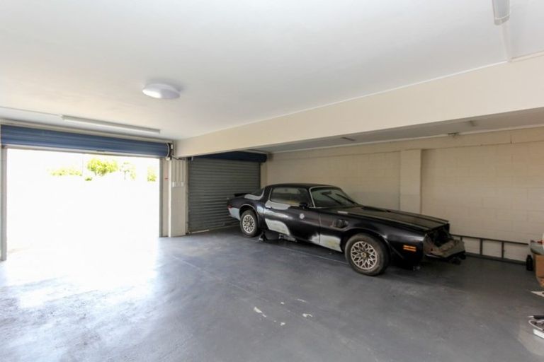Photo of property in 23 Trafalgar Street, Westown, New Plymouth, 4310