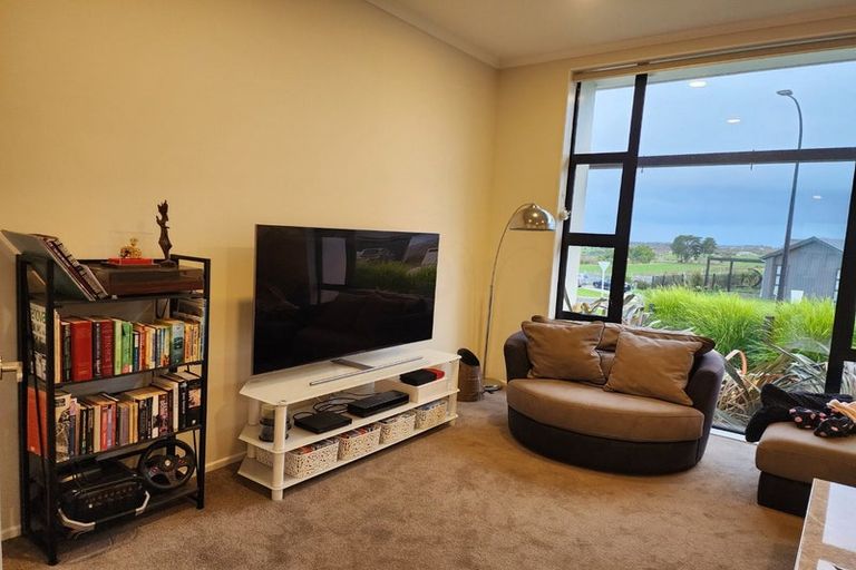 Photo of property in 15 Waireka Road, Rototuna North, Hamilton, 3210