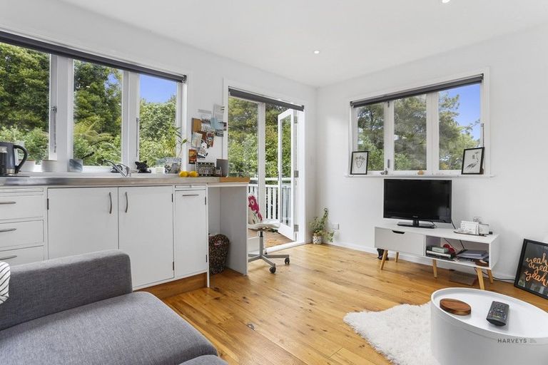 Photo of property in 264 Glengarry Road, Glen Eden, Auckland, 0602