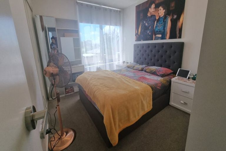 Photo of property in 7/12 Tawa Road, Te Atatu Peninsula, Auckland, 0610