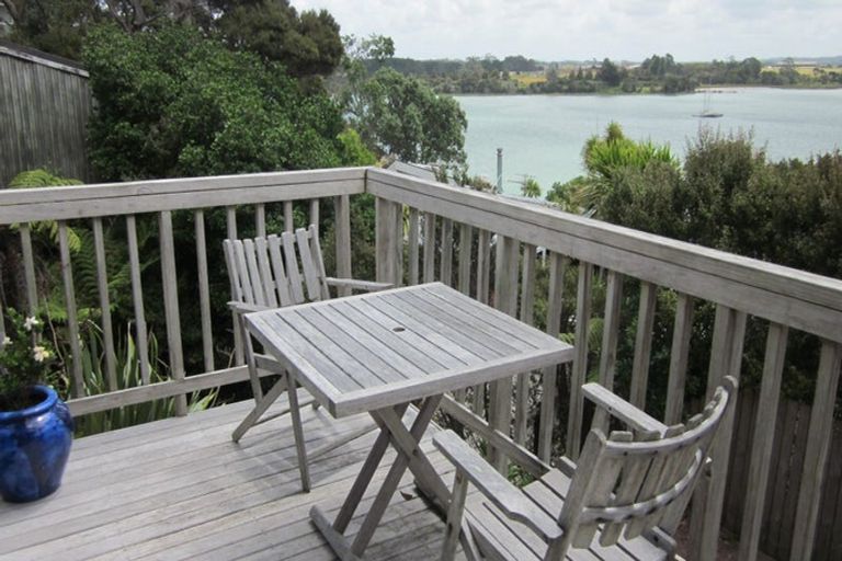 Photo of property in 2/34 Oruamo Place, Beach Haven, Auckland, 0626