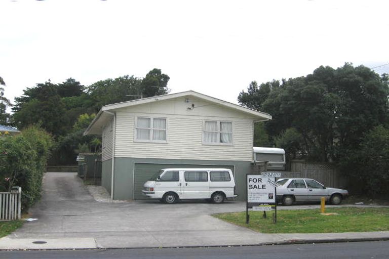 Photo of property in 2/142 Archers Road, Glenfield, Auckland, 0629