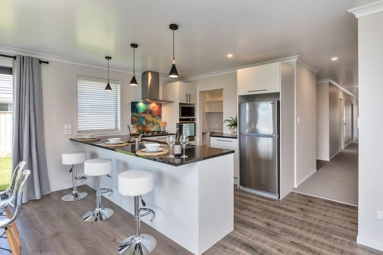 Photo of property in 24 Powhaitere Road, One Tree Point, 0118