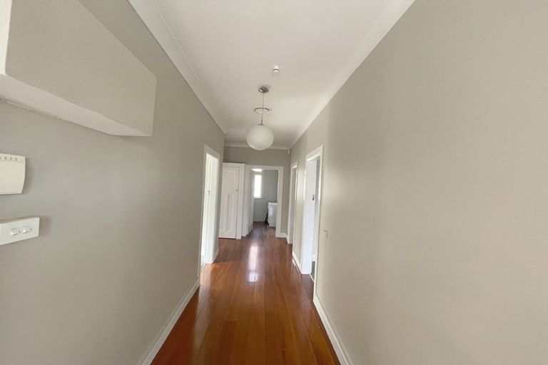 Photo of property in 42 Park Road, Miramar, Wellington, 6022