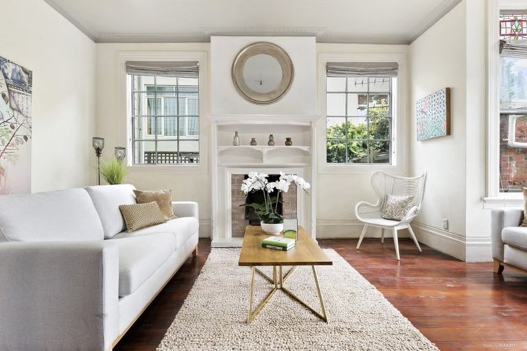 Photo of property in 33a Hobson Crescent, Thorndon, Wellington, 6011