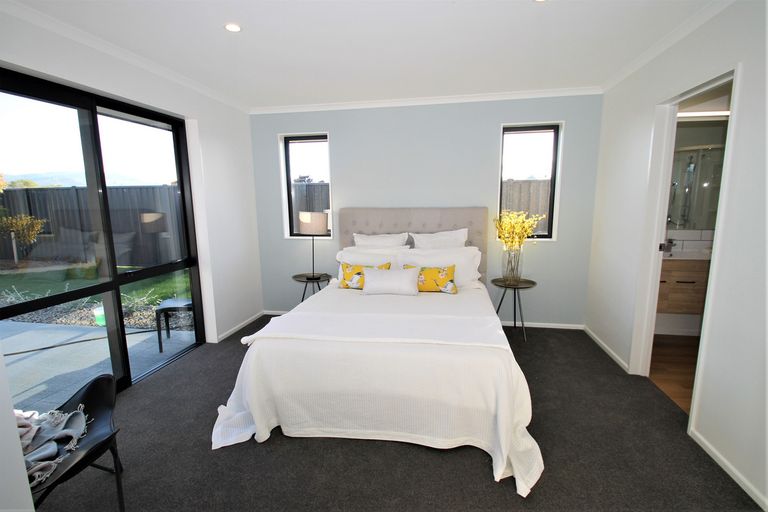 Photo of property in 8 Silverview Place, Mosgiel, 9024